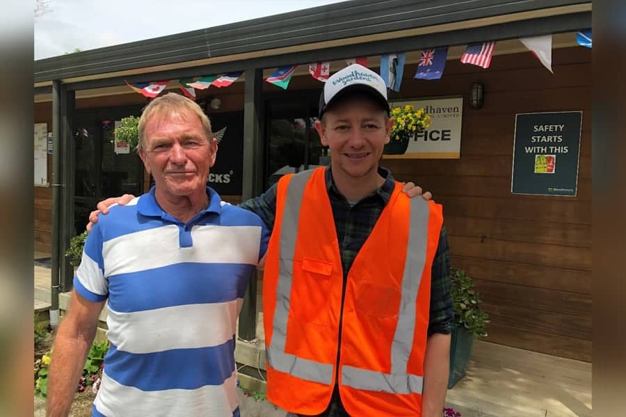 Il 1363 Woodhaven Gardens. From Left, John And Jay Clarke. Image Courtesy Nz Farm Environment Trust